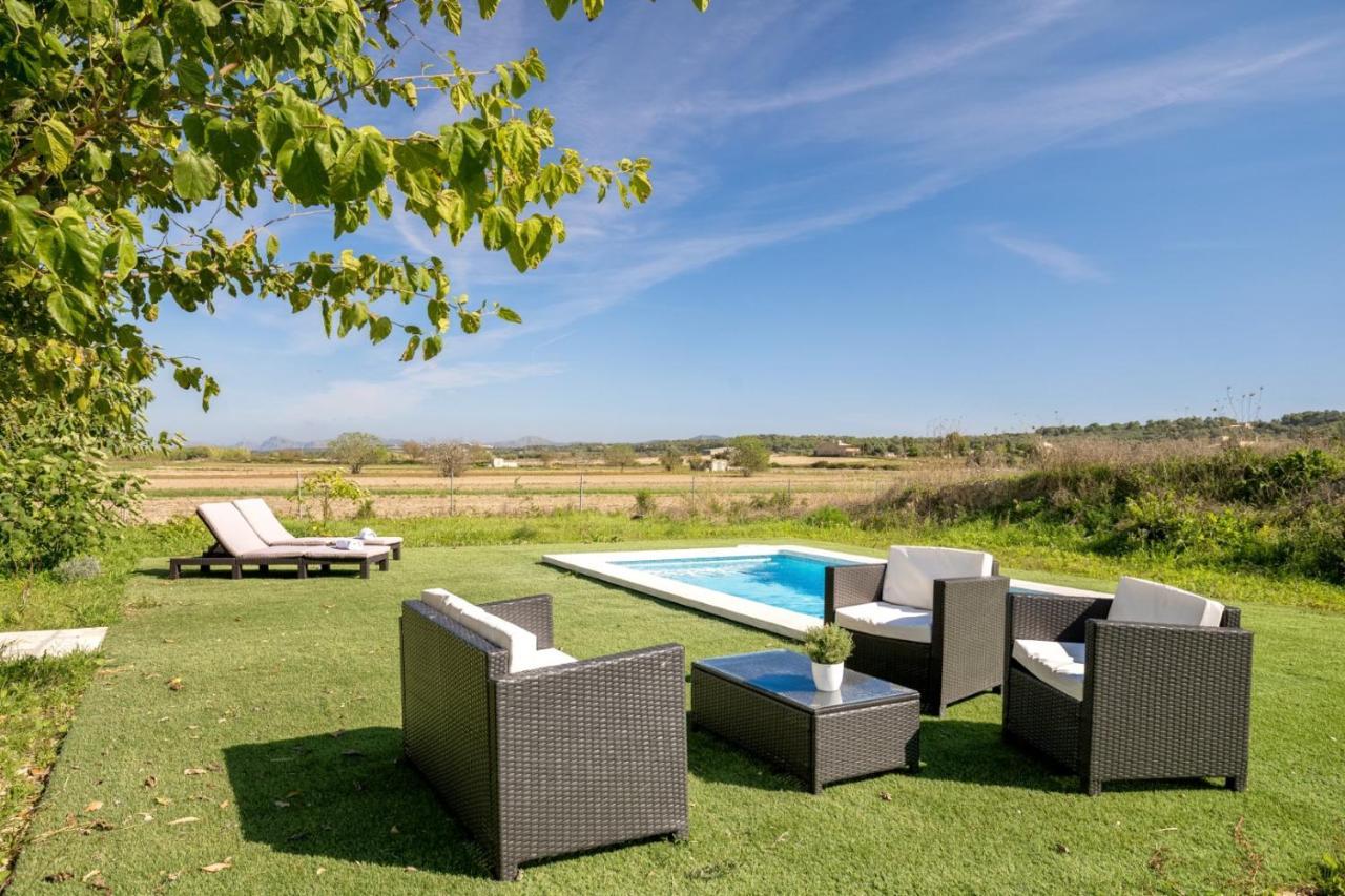 Es Camp Pla Villa Sineu  Luaran gambar